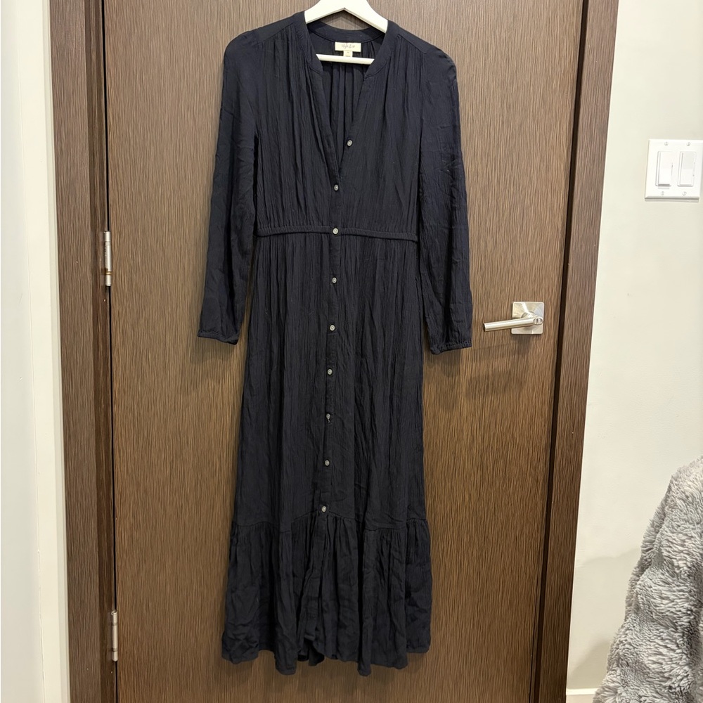 Elegant Black Button-Down Maxi Dress